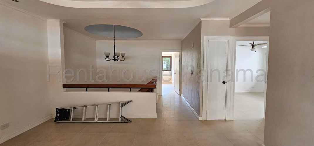 Venta de Casa en Dos CCO
