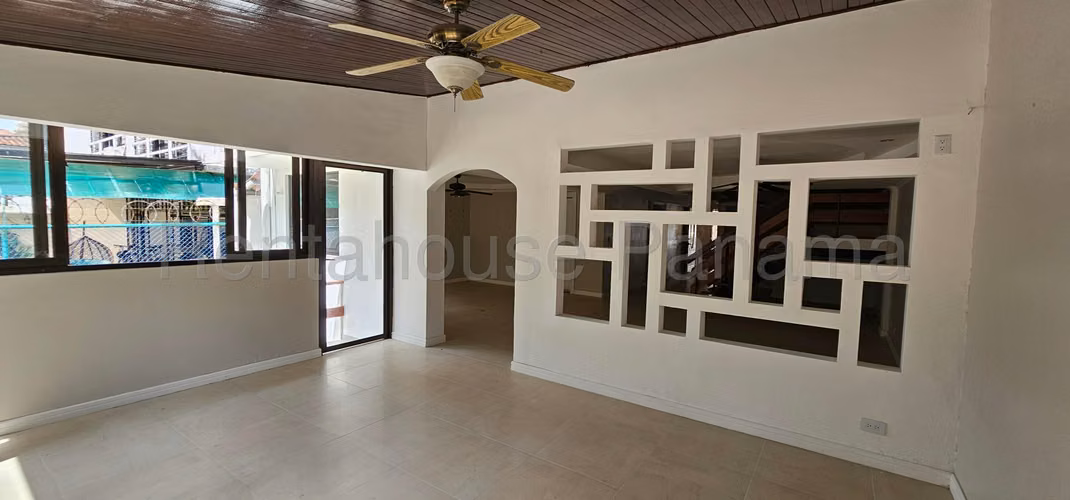 Venta de Casa en Dos CCO