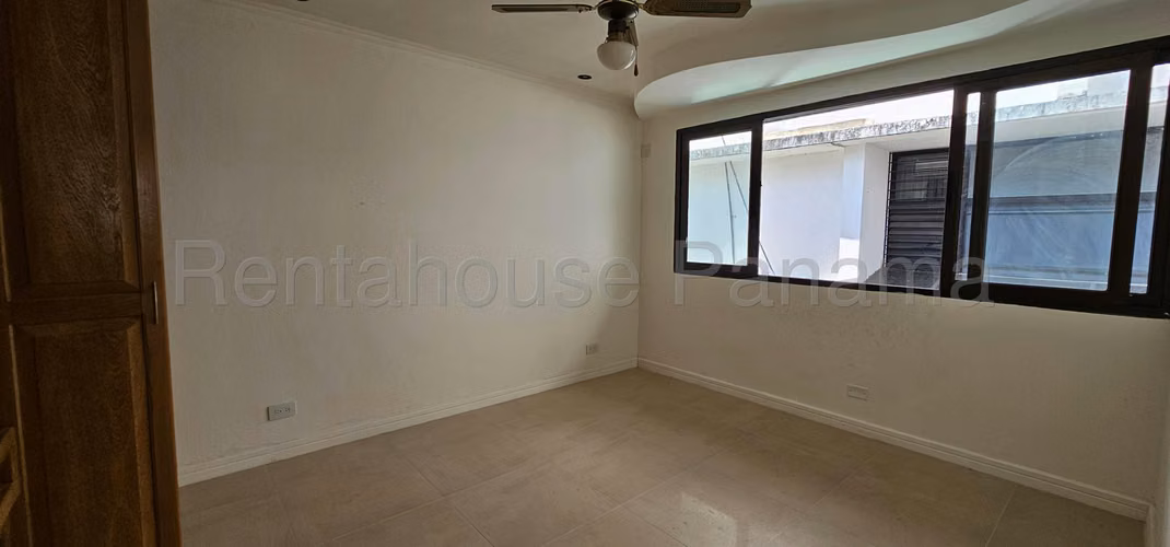 Venta de Casa en Dos CCO