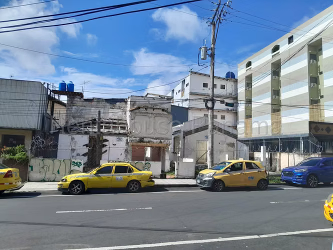 Venta de Casa Comercial en Calidonia KC - Imagen 2