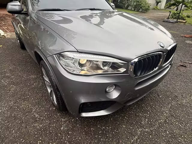Vendo BMW X5 Paquete M Xdrive 3.5 i