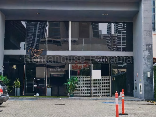 Alquiler de Local en Bellavista Plaza Trihump Solo Cliente Directo LFC