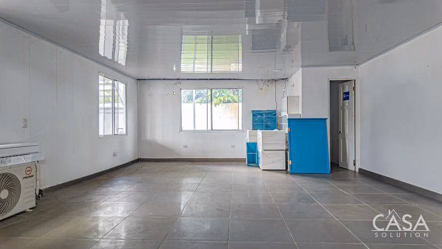 Propiedad Comercial de Uso Mixto con Locales Comerciales, Oficinas y Apartamento en Venta en San Pablo Viejo, David, Chiriquí
