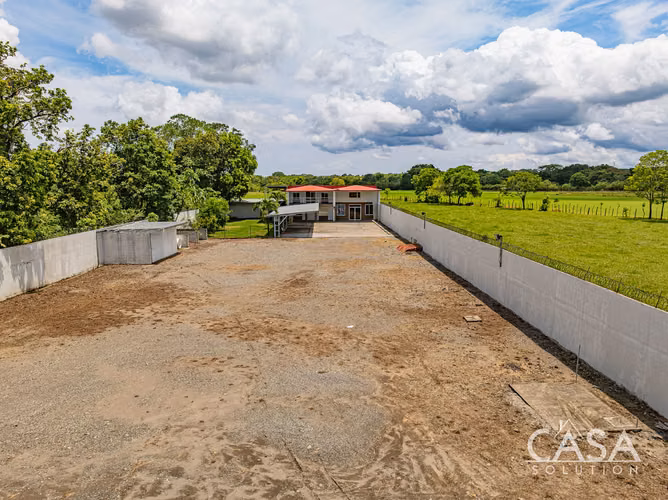 Propiedad Comercial de Uso Mixto con Locales Comerciales, Oficinas y Apartamento en Venta en San Pablo Viejo, David, Chiriquí