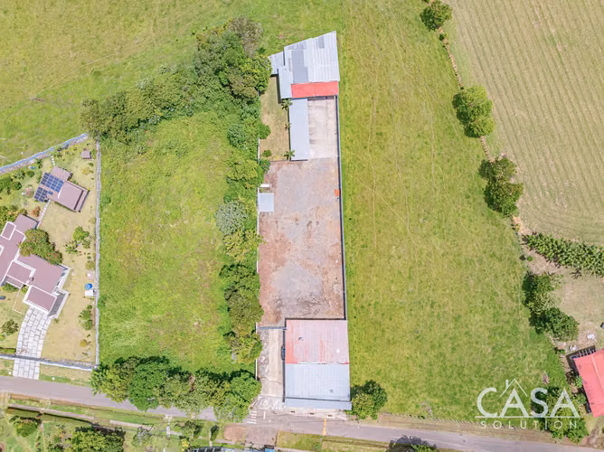 Propiedad Comercial de Uso Mixto con Locales Comerciales, Oficinas y Apartamento en Venta en San Pablo Viejo, David, Chiriquí