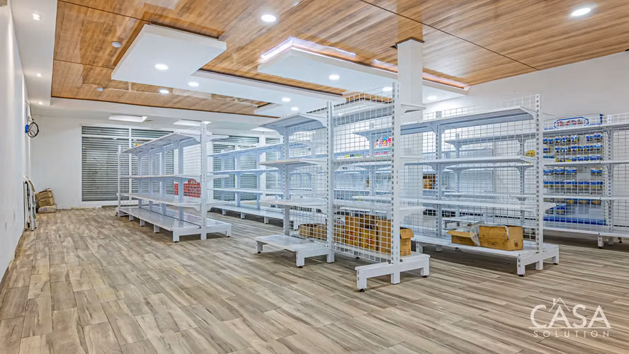 Propiedad Comercial de Uso Mixto con Locales Comerciales, Oficinas y Apartamento en Venta en San Pablo Viejo, David, Chiriquí