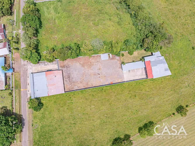 Propiedad Comercial de Uso Mixto con Locales Comerciales, Oficinas y Apartamento en Venta en San Pablo Viejo, David, Chiriquí