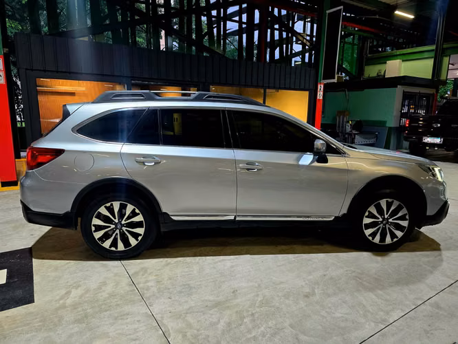 Subaru Outback 2017 4x4