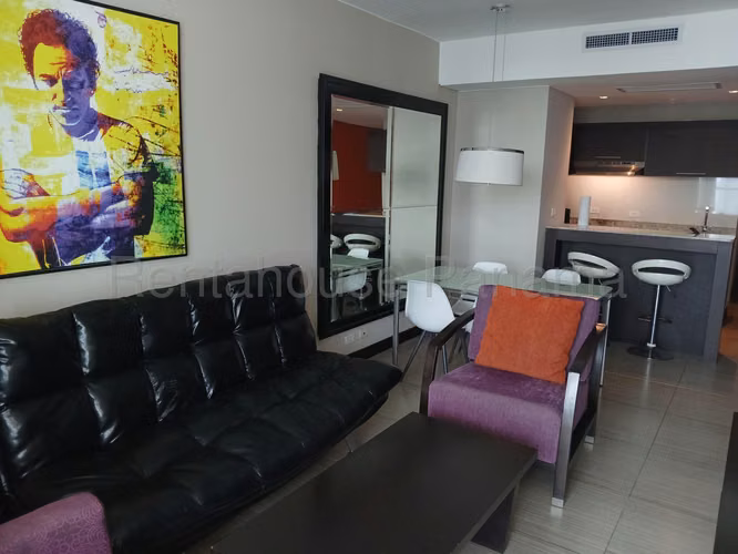 Alquiler de Apartamento en Avenida Balboa Ph Megapolis ANL