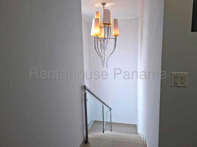 Alquiler de casa en La Alameda 26MVCH8838 - Imagen 8