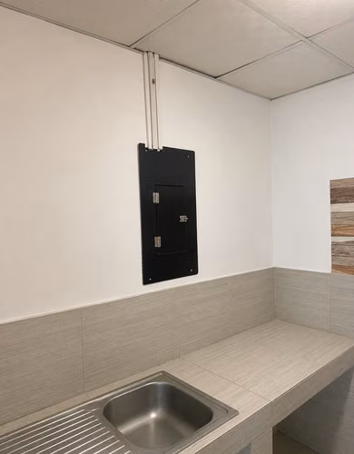 ALQUILER LOCAL COMERCIAL 200 M2 APROXIMADO - Corazón de CALLE 50 - Imagen 6