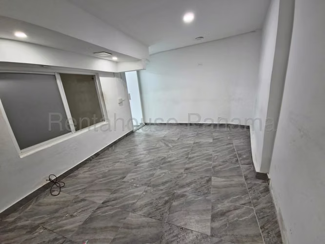 Alquiler de oficina en Vía Porras - Imagen 4