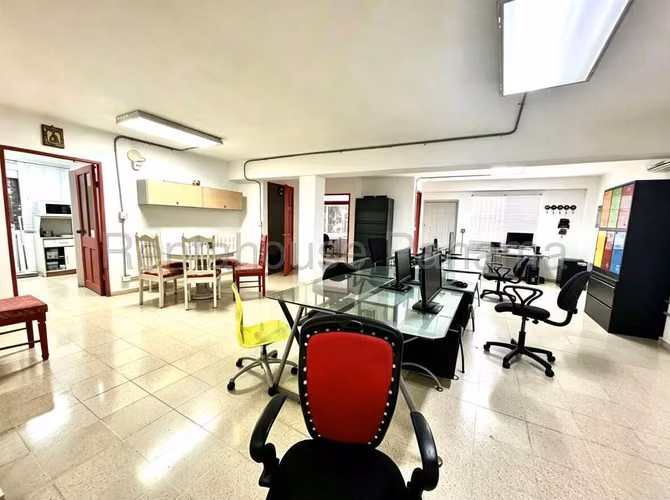 Venta de Oficina en El Cangrejo Oficina VICKY Solo Cliente Directo MC - Imagen 2