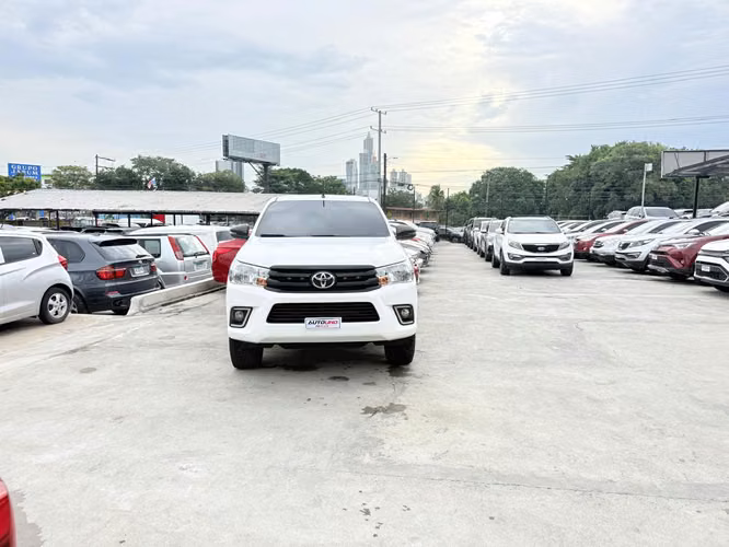 Toyota Hilux 2022 - Imagen 3