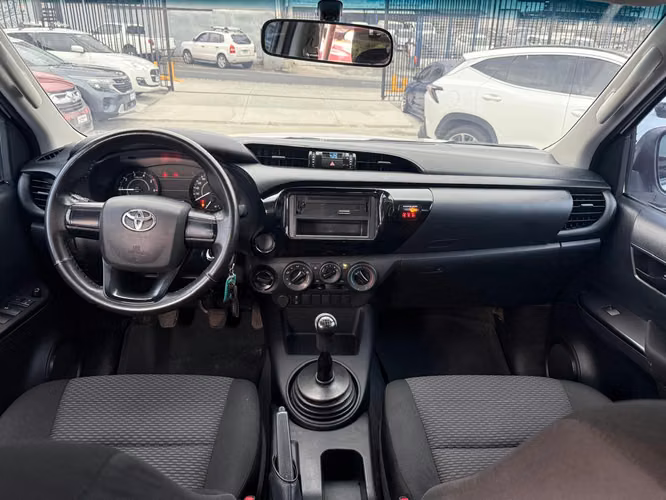 Toyota Hilux 2022 - Imagen 9
