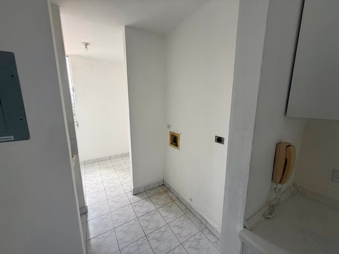 ALQUILO APARTAMENTO EN EL CARMEN, 2 RECAMARAS, 80M2, SOLO AIRES ACONDICIONADO. - Imagen 4