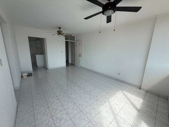 ALQUILO APARTAMENTO EN EL CARMEN, 2 RECAMARAS, 80M2, SOLO AIRES ACONDICIONADO.