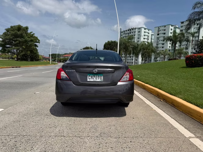 Nissan Versa 2019 - Imagen 6