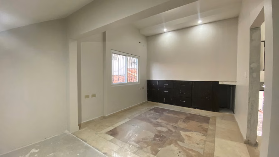 Venta de Casa con Piscina Privada en Hato Pintado - LH - Imagen 17