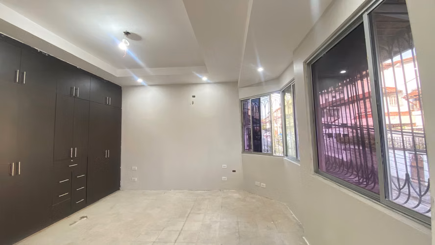 Venta de Casa con Piscina Privada en Hato Pintado - LH - Imagen 9