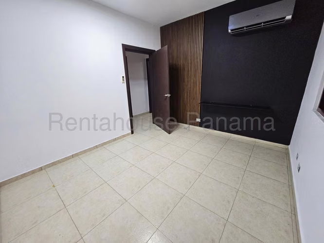 Venta de casa en El Doral 26MVCH8675 - Imagen 14