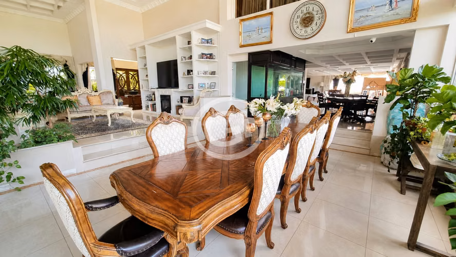 Venta Lujosa Mansion de 6 pisos con Vistas Panorámicas de la Ciudad - Imagen 6