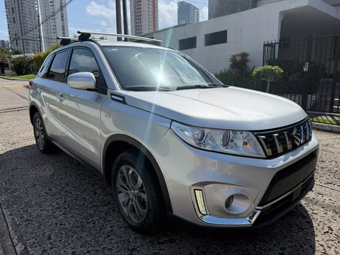 SUZUKI VITARA 2019 SEMIFULL IMPECABLE - Imagen 3