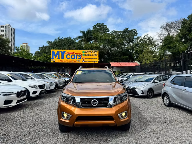 NISSAN FRONTIER FULL EXTRAS SOLO 30 MIL KILOMETROS