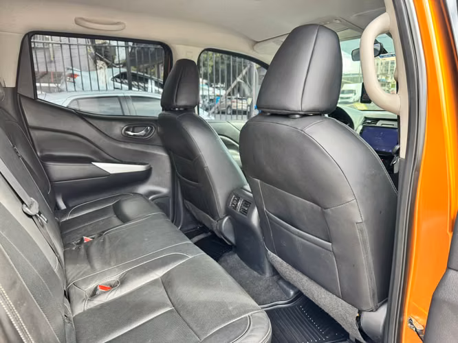 NISSAN FRONTIER FULL EXTRAS SOLO 30 MIL KILOMETROS