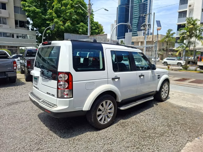 Land Rover Discovery 2012