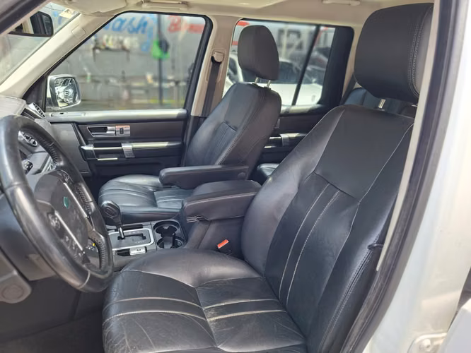 Land Rover Discovery 2012