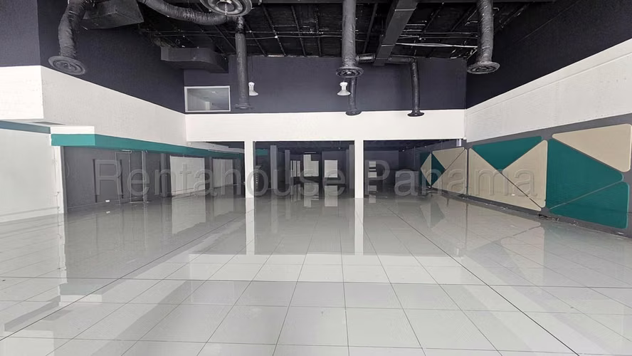 Alquiler de Local Comercial de 815 m² en Vía Brasil - Imagen 1