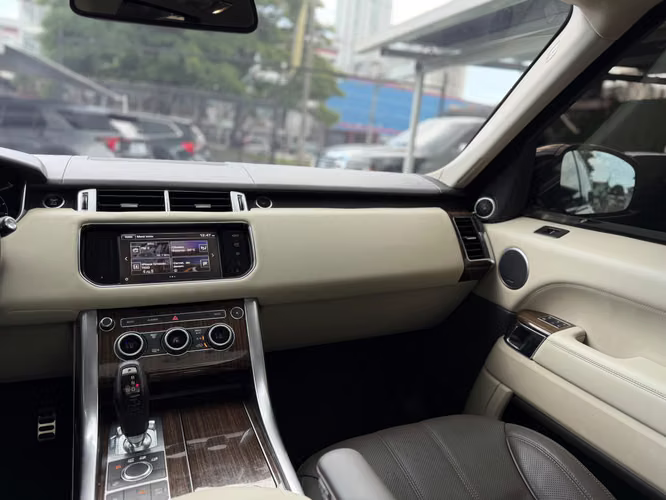 Land Rover Sport 2016