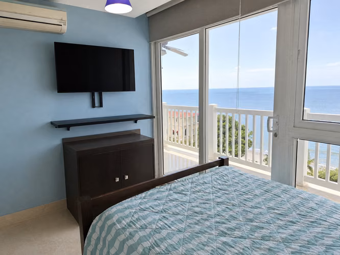 PH Ibiza, Playa Corona - Apartamento de Dos Recámaras Frente al Mar - Imagen 4