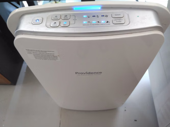 Purificador de Aire Providence QBZ-1000 — Buena oportunidad - $75