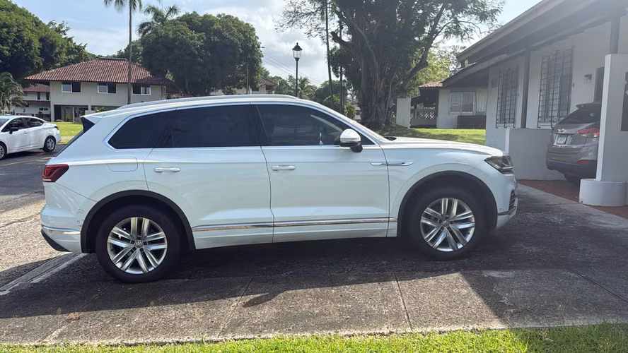 VOLKSWAGEN TOUAREG 2020 - Imagen 3