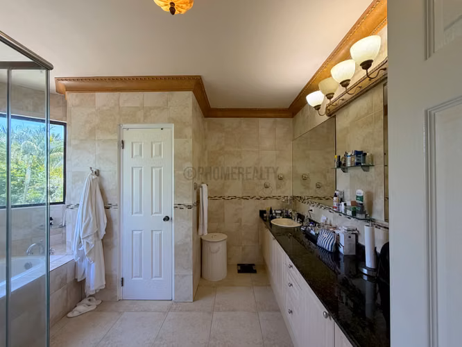 Casa Amoblada de 4 Recámaras en Alquiler en Clayton – 450 m² con Piscina Privada y Terraza - Imagen 19