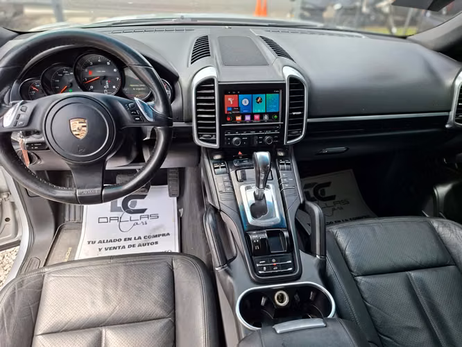 Porsche Cayenne 2011