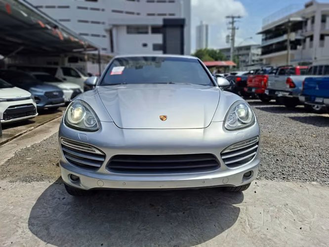 Porsche Cayenne 2011