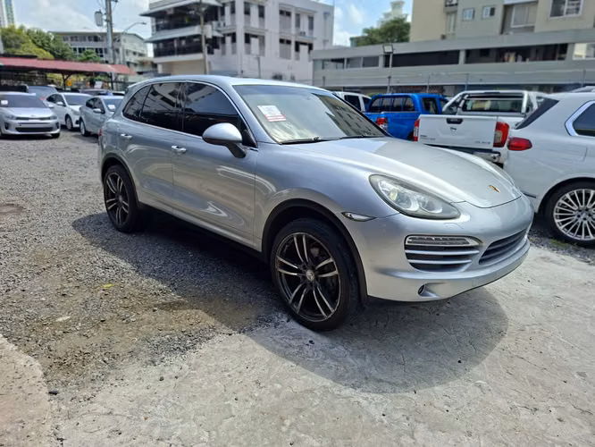 Porsche Cayenne 2011