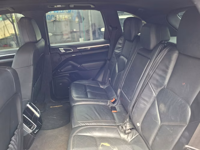 Porsche Cayenne 2011