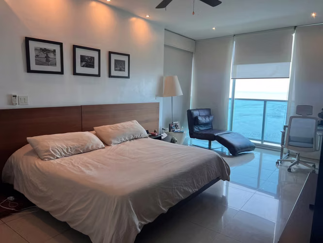 SE ALQUILA HERMOSO APARTAMENTO FRENTE AL MAR, SOLO CLIENTES DIRECTOS! - Imagen 8