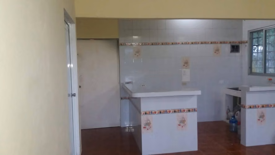 VENDO CASA DE PLAYA EN NUEVA GORGONA, 3 REC, 2 BAÑOS, 780 METROS, CERCA A LA PANAMERICANA!