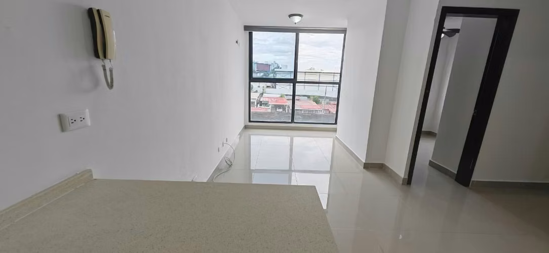 PH LUMA TOWER, PUEBLO NUEVO, CERCA A LA 12 DE OCTUBRE!