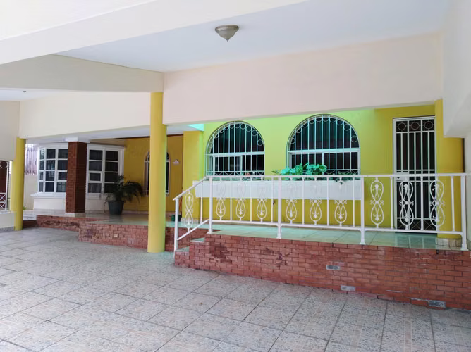Venta Casa Altos del Chase - YD - Imagen 2