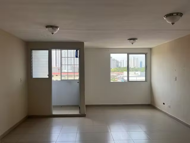 Alquiler Apartamento de 2 Recámaras en Parque Lefevre