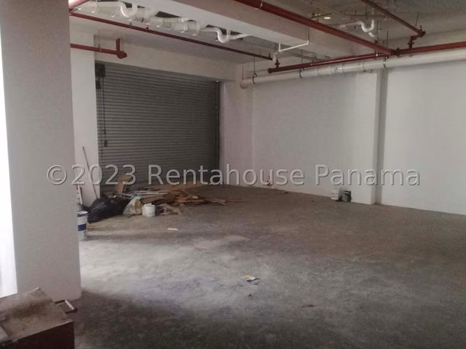 Galera en Venta en Parque Lefevre JG - Imagen 8
