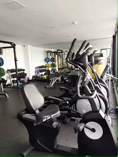 PH VISTA VERDE, CARRASQUILLA, 2 RECAMARAS, 2 BAÑOS, PISCINA, GYM, EDIFICIO MODERNO!