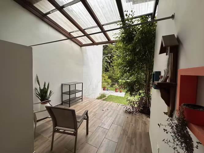 SE ALQUILA DUPLEX AMOBLADO O SIN MUEBLES EN LOS ALGARROBOS