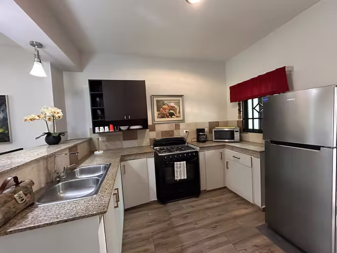 SE ALQUILA DUPLEX AMOBLADO O SIN MUEBLES EN LOS ALGARROBOS